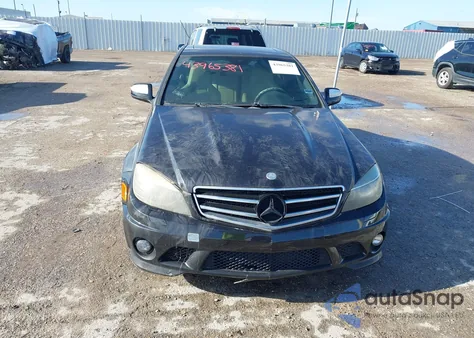 2009 Mercedes-Benz C 63 Amg из США, поврежденный, VIN WDDGF77X29F297748